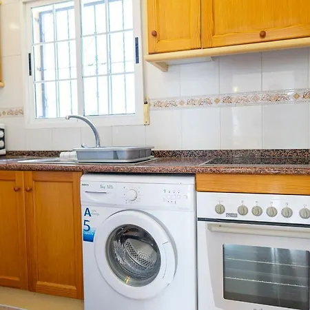 Spacious 2 Bed Detached With Communal Pool Villa La Florida (Valencia)