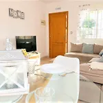 Spacious 2 Bed Detached With Communal Pool * La Florida (Valencia)