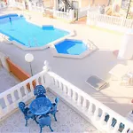 Vila Spacious 2 Bed Detached With Communal Pool