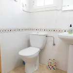 Spacious 2 Bed Detached With Communal Pool Vila