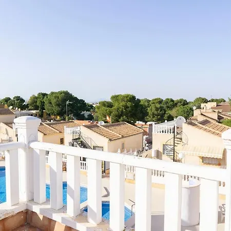 Spacious 2 Bed Detached With Communal Pool La Florida (Valencia)