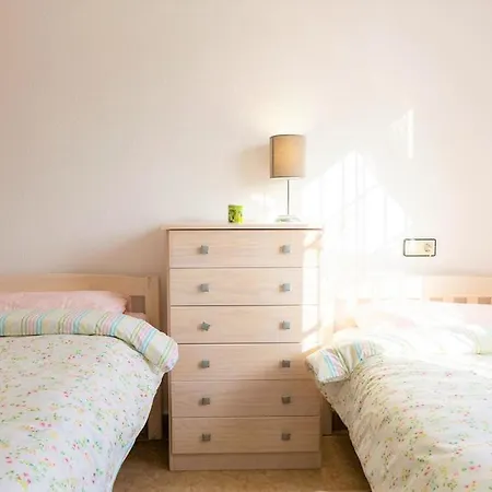 Βίλα Spacious 2 Bed Detached With Communal Pool La Florida (Valencia)